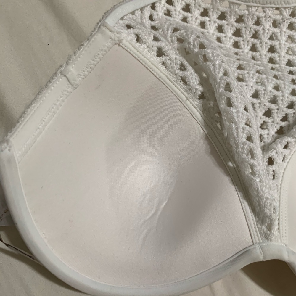 Shade shore white textured crocheted 36B - Picture 9 of 9